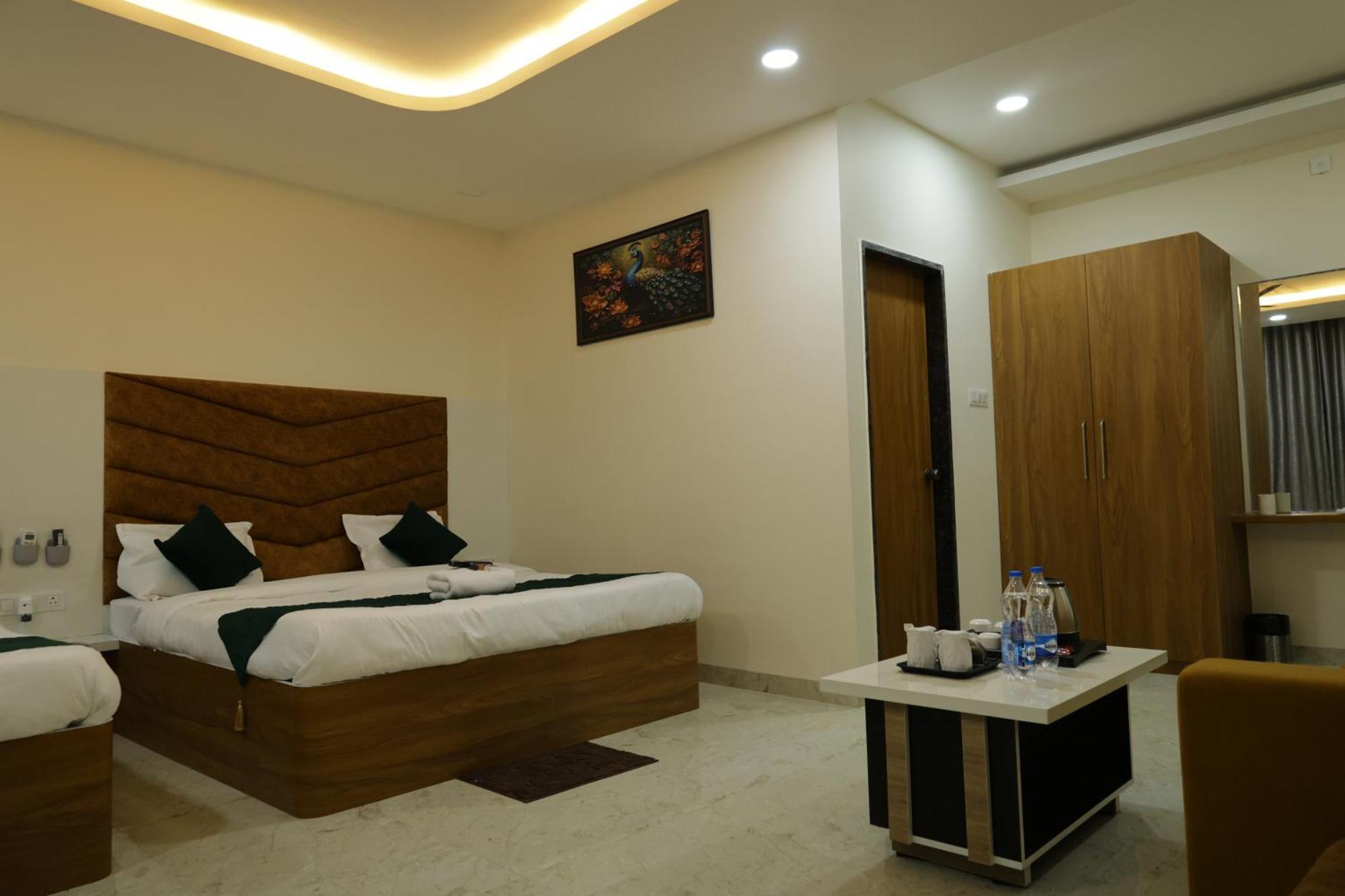 Hotel The Prime Land Hoshangabad Exterior photo